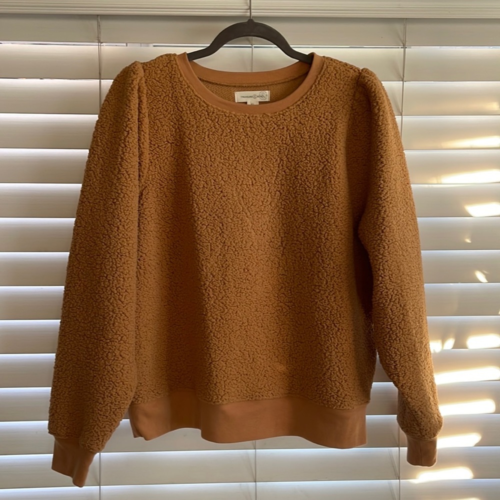 Teddy Bear Crewneck Top